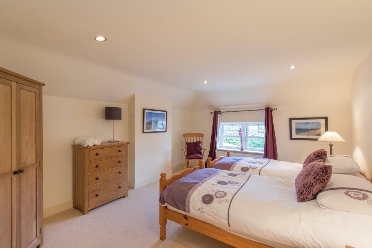 The Nook County Dublin Guest House Exterior photo